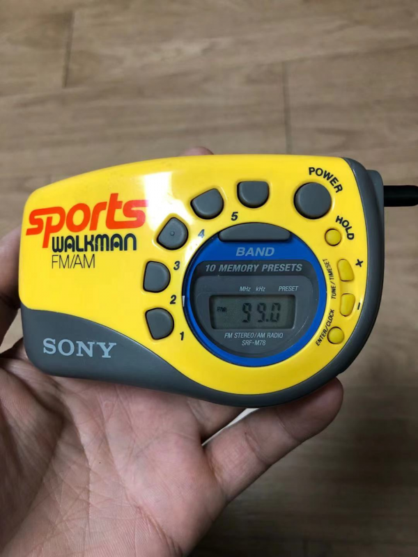 索尼運動歪脖子WALKMAN數調收音機M78