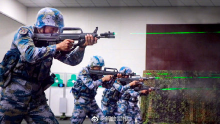 雷霆出擊!直擊海軍陸戰隊破襲戰鬥 雷霆出擊!直擊海軍陸戰隊破襲戰鬥