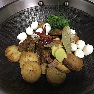 翻山越嶺只為這道鵪鶉蛋滷“素雞”