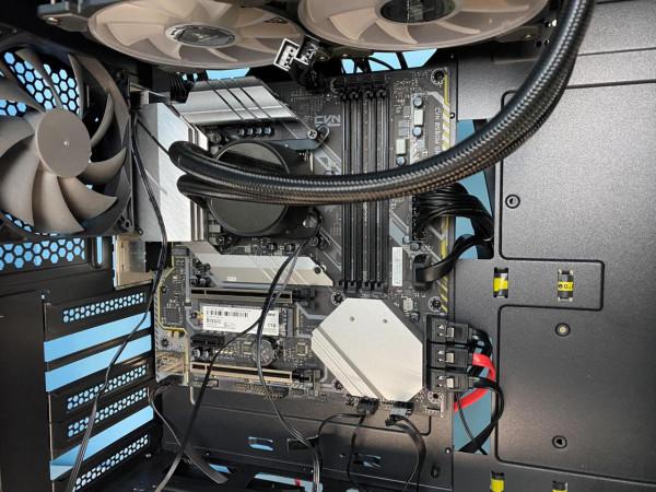 究竟可以超頻到多少?七彩虹CVN B560M主機板瘋狂一把,專利助力 究竟可以超頻到多少?七彩虹CVN B560M主機板瘋狂一把,專利助力