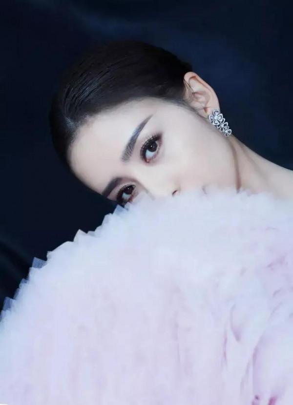 30多位絕色美人大比拼,還是蔣欣最漂亮 30多位絕色美人大比拼,還是蔣欣最漂亮