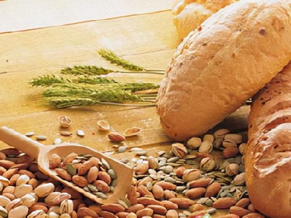 當你老了—如果夜不能寐,失眠常伴,這些食物會幫你安然入夢 當你老了—如果夜不能寐,失眠常伴,這些食物會幫你安然入夢