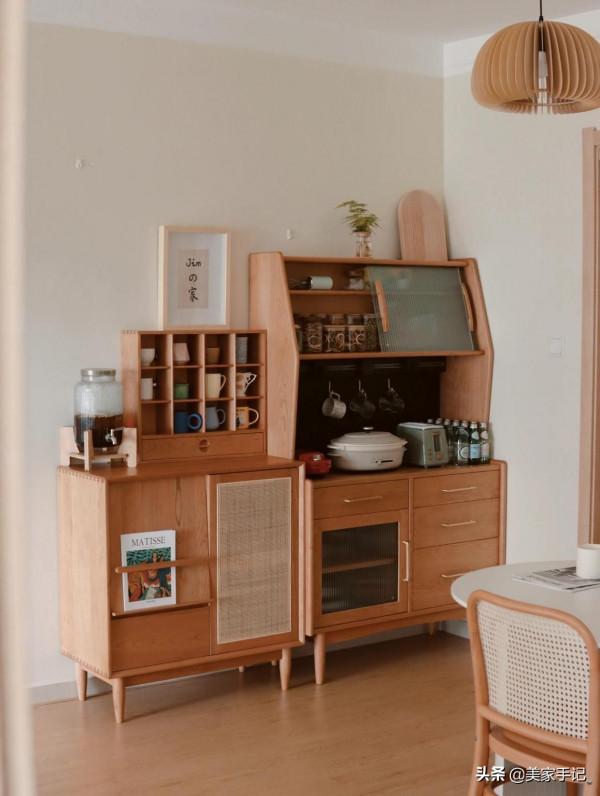 不顧親友反對堅持窮裝,126㎡家只刷漆不弔頂,效果反而溫馨治癒 不顧親友反對堅持窮裝,126㎡家只刷漆不弔頂,效果反而溫馨治癒