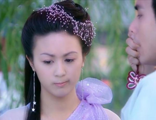 奇思妙想的90年代古裝劇造型：滿天星、蘋果網、插扇子、插筷子