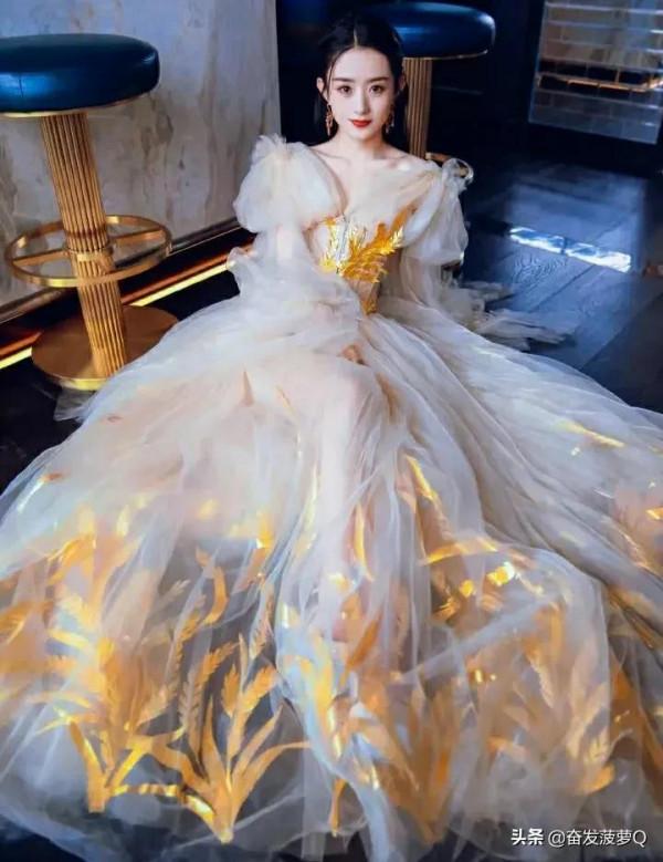 趙麗穎的穿衣風格，越來越好看了