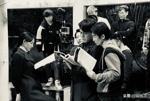 靳東攜新劇強勢來襲,搭檔“素顏女神”王麗坤,兩大老戲骨助陣 靳東攜新劇強勢來襲,搭檔“素顏女神”王麗坤,兩大老戲骨助陣