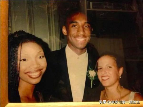 一句話抱得美人歸，18歲的科比為何能追到當紅女星布蘭迪？