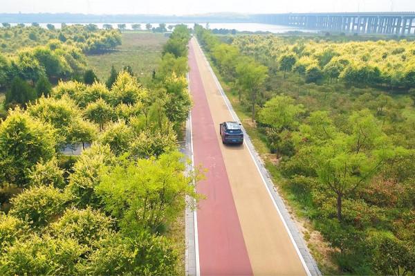 試駕瑞虎8鯤鵬版:動力感受足夠讓人驚喜 細節設計也沒落下 試駕瑞虎8鯤鵬版:動力感受足夠讓人驚喜 細節設計也沒落下