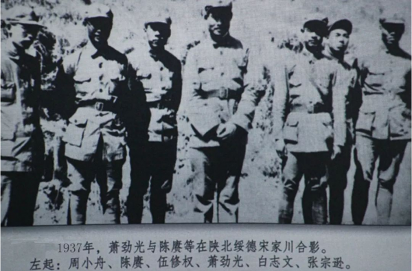 他是八旗子弟，後來加入紅軍，彭德懷對他很欣賞，毛主席教他剿匪