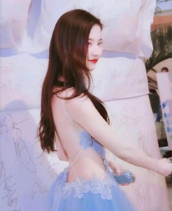 劉亦菲生圖和精修完全不一樣啊