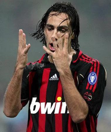 足壇矮個十一人 我覺得能拿世界盃 足壇矮個十一人 我覺得能拿世界盃