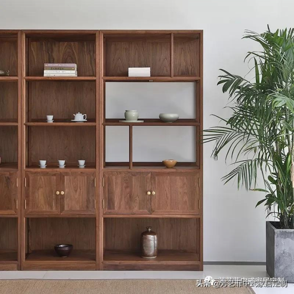 148㎡新中式，黑檀+黑胡桃傢俱，通透禪意，一進門就被治癒了