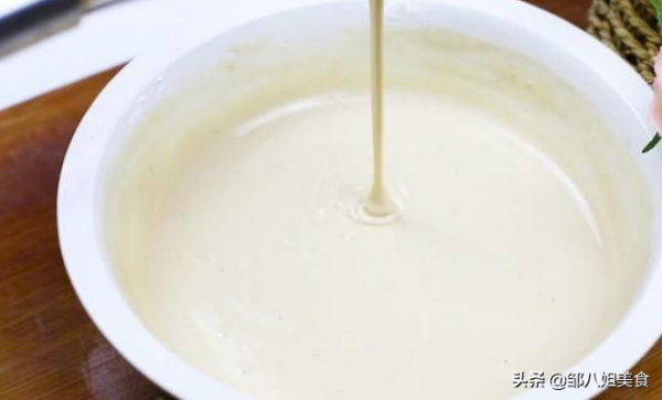 分享一個萬能脆皮糊,炸啥都成功,酥脆不回軟,過年炸蝦炸魚好吃 分享一個萬能脆皮糊,炸啥都成功,酥脆不回軟,過年炸蝦炸魚好吃