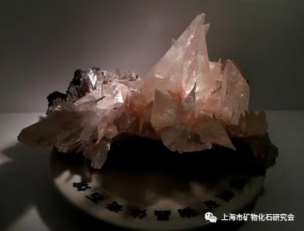 周梅教授：漫話方解石