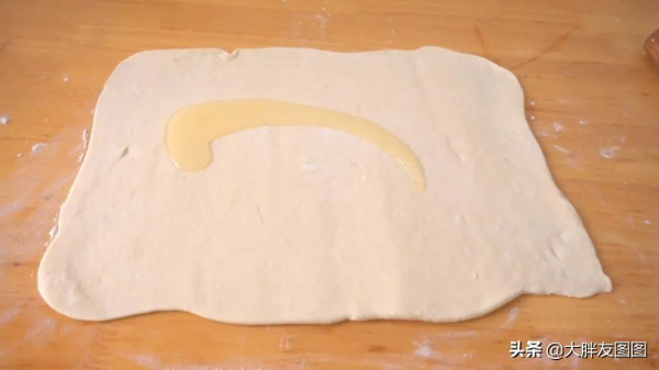 冬天最愛吃熱乎乎的糖餅,不用發麵,在家做超簡單,層層起酥 冬天最愛吃熱乎乎的糖餅,不用發麵,在家做超簡單,層層起酥