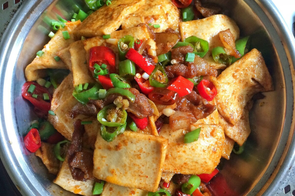 12道家常菜的做法，6熱菜，4冷盤，2湯，簡單易學，適合上班族