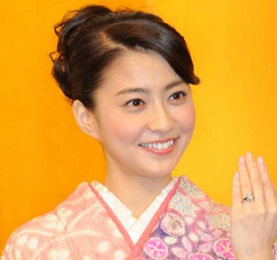 日本豪門兒媳有多難？34歲累到癌症離世，為生兒子慘遭婆家囚禁