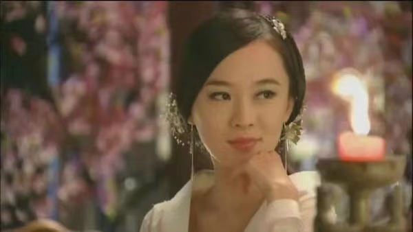 同樣演妲己,阿嬌和其他8位放在一起看,差別就出來了 同樣演妲己,阿嬌和其他8位放在一起看,差別就出來了