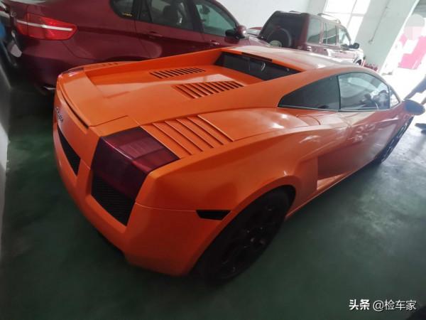 路邊攤出品，開價50萬的蘭博基尼超跑，檢測師都不好意思開出門