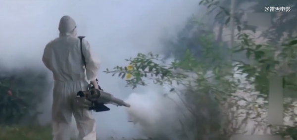 非洲難民打群架,中國維和部隊趕到,兩招把他們制服!紀錄片 非洲難民打群架,中國維和部隊趕到,兩招把他們制服!紀錄片