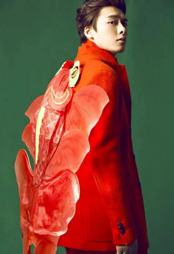 頂級男神李易峰，簡直帥成一道光