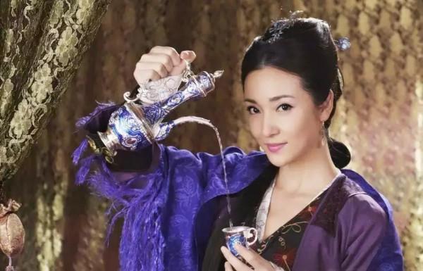 王妍蘇：曾是廣告女王，演過《何以》許影，戲外已是三個孩子的媽