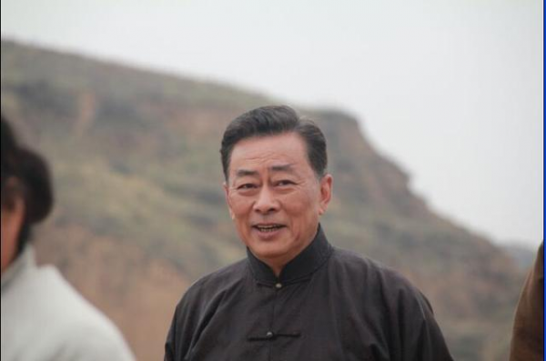 “老戲骨”王詩槐，離婚後照顧智障兒子，二婚再遇初戀，苦盡甘來