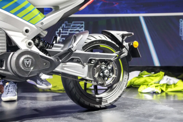 可快充4.2秒破百，全鋁車架續航180—摩獸釋出輕量電摩 悟