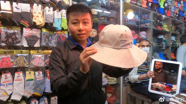 走訪伊朗平民商業區，基層手機市場賣得最好是小米，還有賣諾基亞