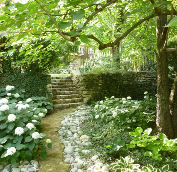 25款精緻庭院小徑,讓靈魂跟上腳步 25款精緻庭院小徑,讓靈魂跟上腳步