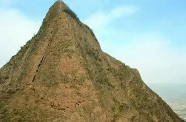 探秘甘肅通渭戰國秦長城遺址和古城堡 探秘甘肅通渭戰國秦長城遺址和古城堡