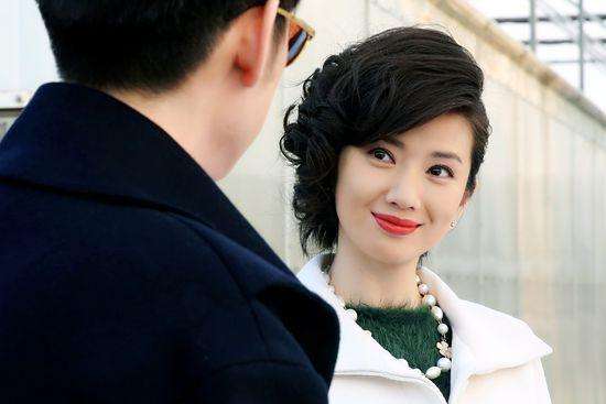 《假日暖洋洋2》比劉濤還美，唱跳歌手央視主持，她是苑冉