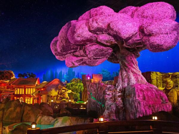 閨蜜團、嗨玩族、辣媽奶爸，北京環球度假區怎樣玩回票價？