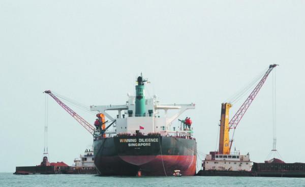 來到世界有名的“漁場”，但沒等我搏大魚就開始了戰毒蟲……