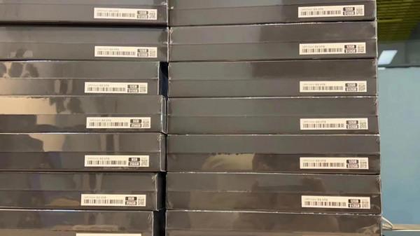 2022摺疊屏榮耀magic V與小米fold唯二大屏低刷副屏高刷