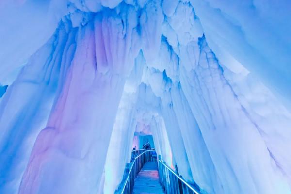 古為崑崙，雲丘山的自然景觀雄、秀、險、奇兼具，擁有天下之美