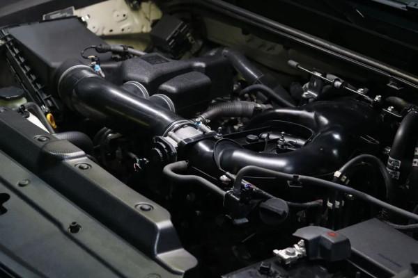 怪獸修車：整備一輛“效能崩潰”的豐田LC150，滿血復活變新車