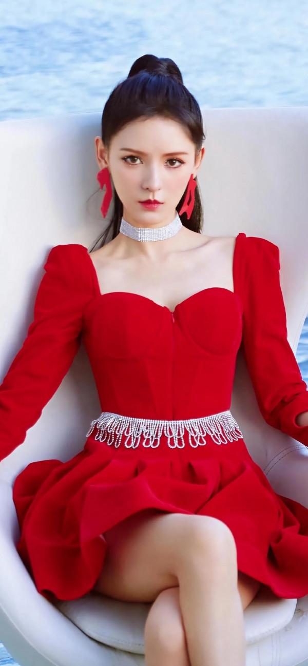 31歲張予曦：經歷兩段失敗感情，早已看淡？現只想專心搞事業