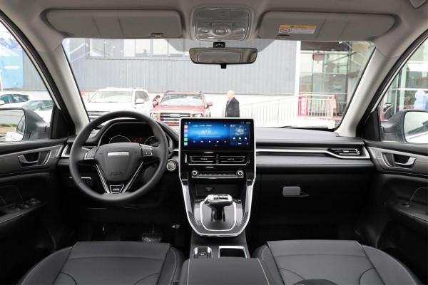 6-10萬SUV哪家強？吉利、寶駿、哈弗對比，3車口碑都不錯，選誰？