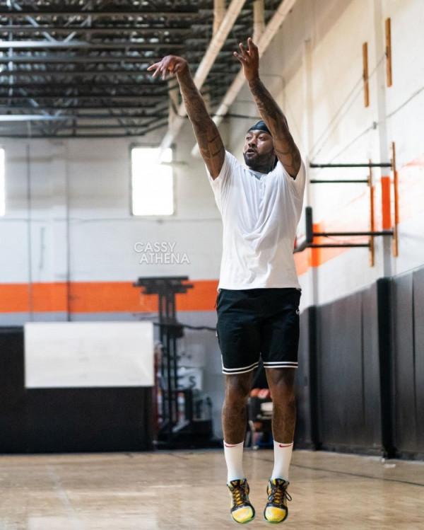 沃爾曬訓練照：我知道誰在那裡或不在 西蒙斯評論：事實正是如此