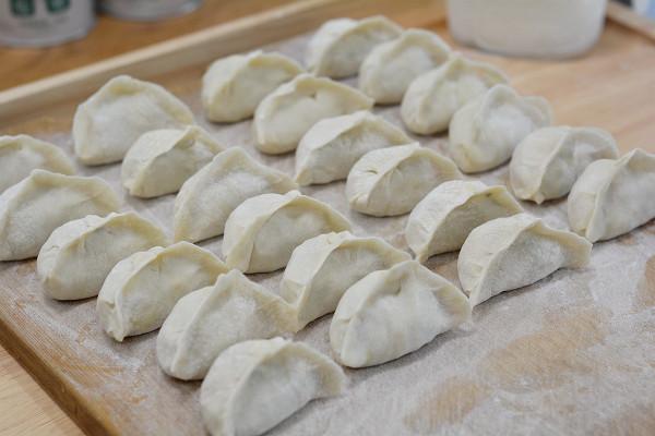 最近蔬菜有點兒小貴,試試這個素三鮮餃子,換著花樣天天吃不膩 最近蔬菜有點兒小貴,試試這個素三鮮餃子,換著花樣天天吃不膩