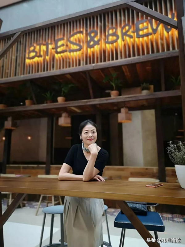 不得不說,這些50+的姐姐們也太會穿了 不得不說,這些50+的姐姐們也太會穿了