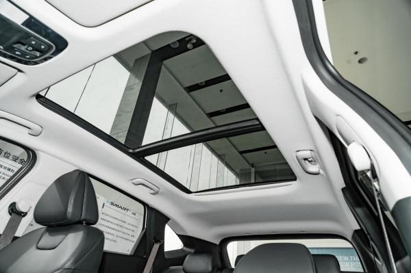 第五代途勝L標配豐富，低配已經很香了，但我更推薦選次低配