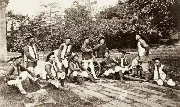 滿清最後的倔強，八旗子弟的窮奢生活