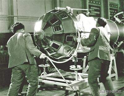 我國為什麼能在“一窮二白”的艱苦條件下創造“兩彈一星”的奇蹟