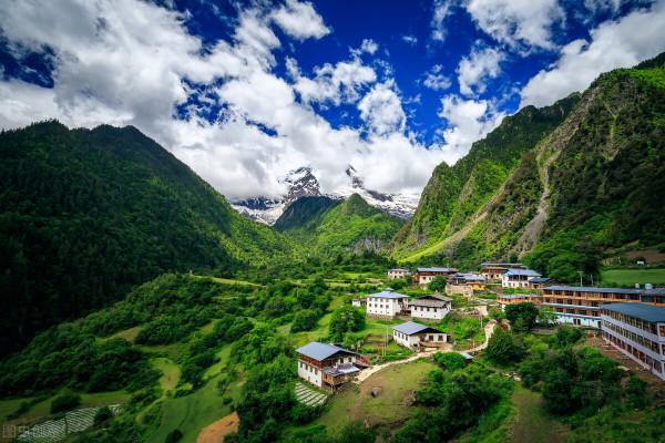 梅里雪山最後的淨土,一個藏在大山深處,僅有4戶人家的隱居之地 梅里雪山最後的淨土,一個藏在大山深處,僅有4戶人家的隱居之地
