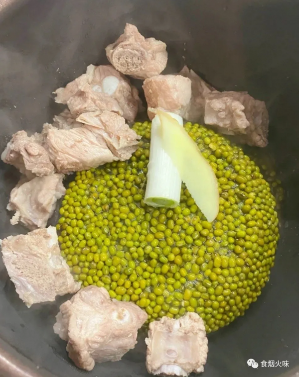 入秋後經常給家人煮這湯，清熱消暑又營養，出鍋全家搶著喝