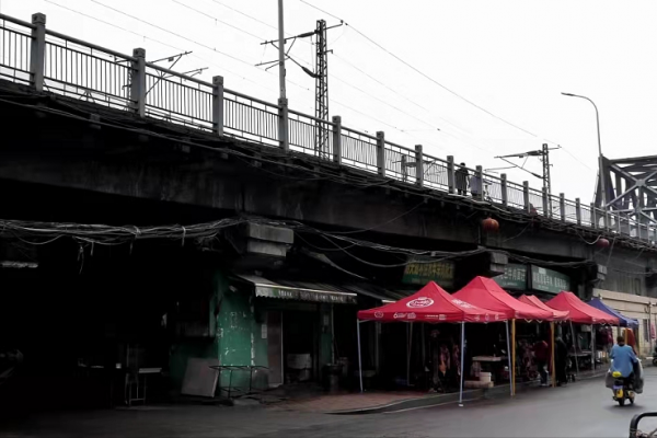 湖北這家牛肉麵厲害了,每天排隊千人,等至少半小時,年入2000萬 湖北這家牛肉麵厲害了,每天排隊千人,等至少半小時,年入2000萬