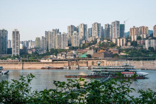 一到假期,重慶就開啟人海模式,這幾個地方到處都是人 一到假期,重慶就開啟人海模式,這幾個地方到處都是人