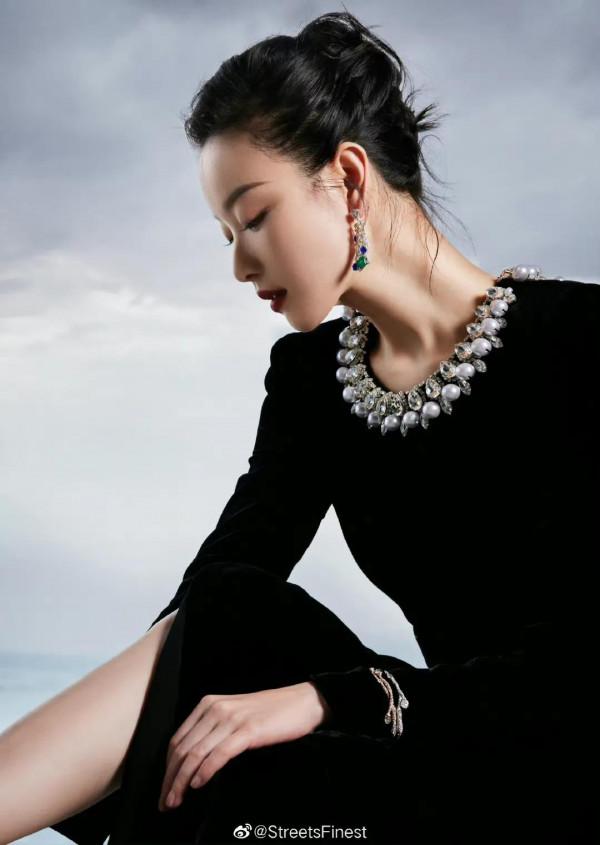 倪妮 金雞獎閉幕式兩套造型 久違的紅毯營業 依然美得大氣出眾